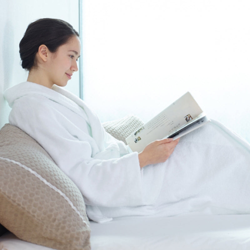 idee Zora Premium White Hotel Bathrobe