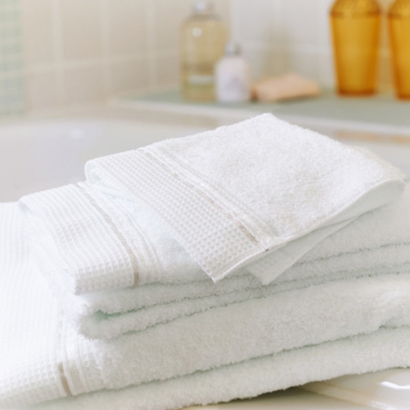 idee Zora Premium Platinum Cotton Shower Towel