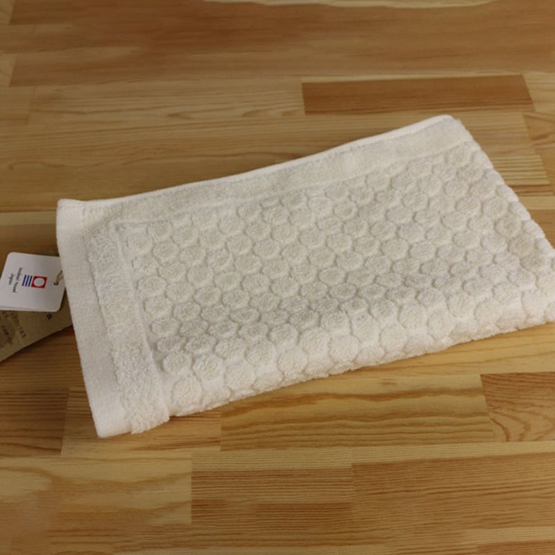 idee Zora Organic Frame Dot Face Towel