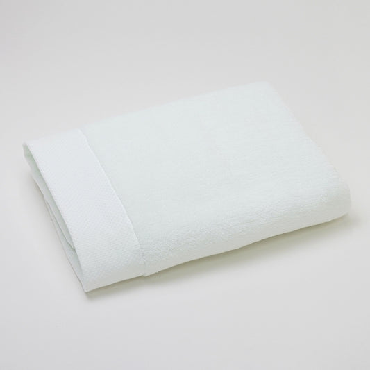idee Zora Premium White Hotel Shower Towel